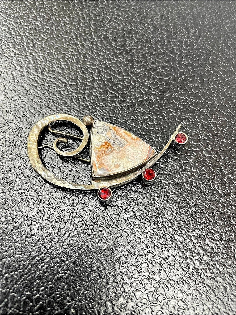 Agate-Style Red Stone Barrette